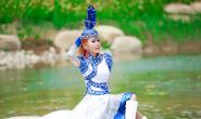 蒙古族歌唱家迪娜受邀参加“喜迎中秋·欢度国庆”全国电视群星大型文艺晚会 